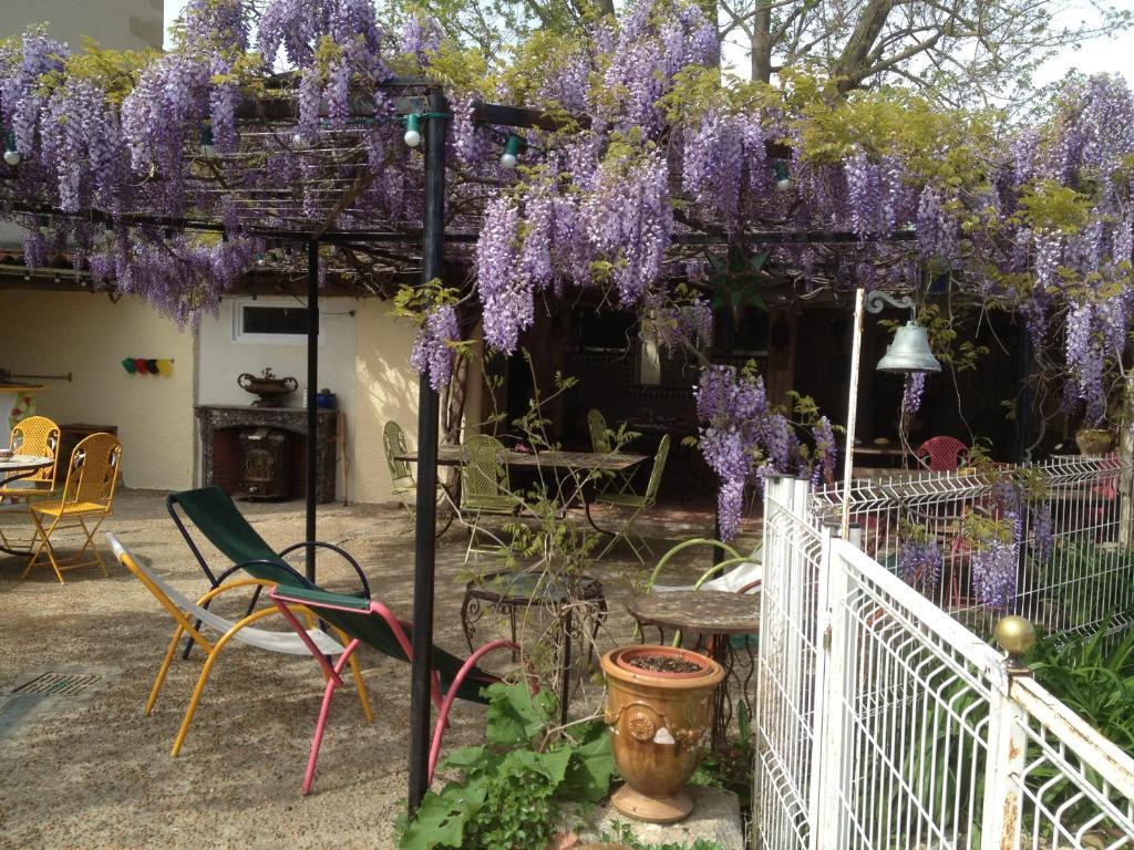 Les Jardins Du Rebaut Acomodação com café da manhã Béziers Exterior foto